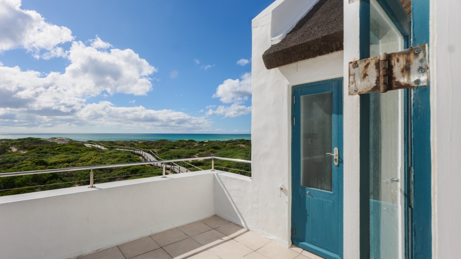 5 Bedroom Property for Sale in Struisbaai Western Cape